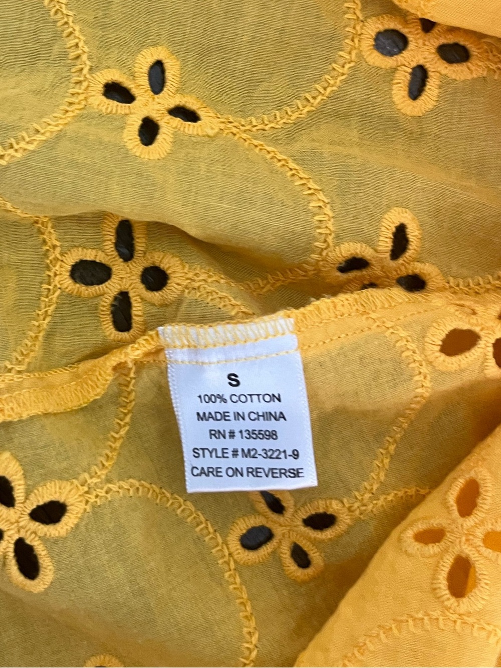 Cure Yellow Eyelet Ruffle-Neck Casual Top 100% Cotton Summer Spring Size Small - Picture 6 of 6